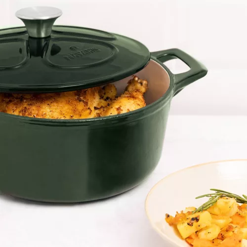 Navaris tapadásmentes öntöttvas edény főzőlapokhoz/sütőkhöz - 24 cm - 3,5 l - sötétzöld, 48777.01.80