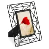 Rama foto metalica Navaris, 24x19 cm, design 3D, pentru poze 10x15, negru, MDF/sticla/metal