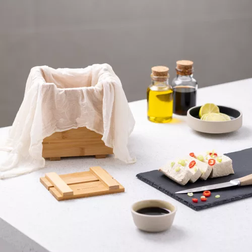 Fabricator tofu Navaris, presa din bambus cu cheesecloth, preparare tofu acasa, maro, bambus