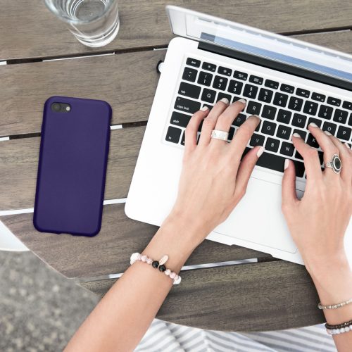 Kwmobile tok Apple iPhone SE (2022)/iPhone SE (2020)/iPhone 8 készülékhez, kék, szilikon, KWM0000085R014C