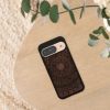 Kwmobile tok Google Pixel 9/Pixel 9 Pro készülékhez, barna, fa/szilikon, KWM000020PT003C