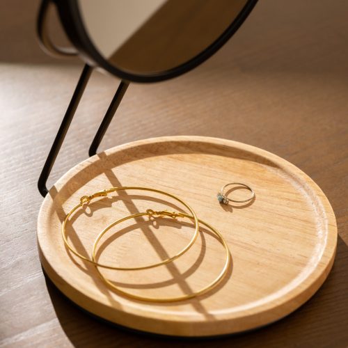 Oglinda cosmetica Navaris cu tava bijuterii, 2x marire, 29x17 cm, masa machiaj, negru, sticla/metal