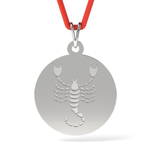 Ezüst medál zsinórral Scorpion modell